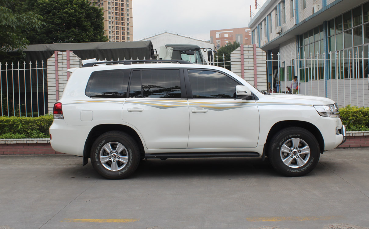 豐田轎車(chē)型指揮車(chē)（霸道/普拉多）